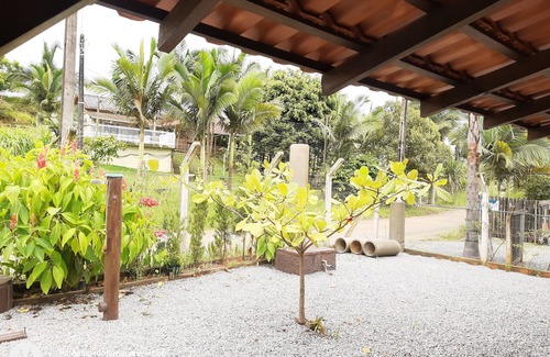 Picarras House | Beautiful house in place. It is 6 kilometers to Piçarras Beach.