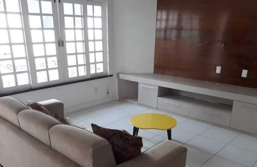 Coroa do Meio House | BEAUTIFUL HOUSE WITH POOL NEAR SHOPPING AND BEACHES