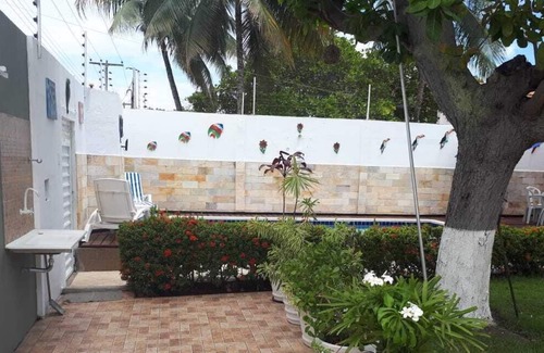 Coroa do Meio House | BEAUTIFUL HOUSE WITH POOL NEAR SHOPPING AND BEACHES