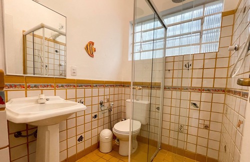 Jardim Itagua House | Beautiful house with 4 bedrooms (Air Conditioning) 100 mts from the beach