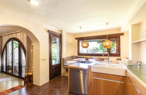 Restabal Cottage | Beautiful house with pool in the heart of the Lecrín Valley