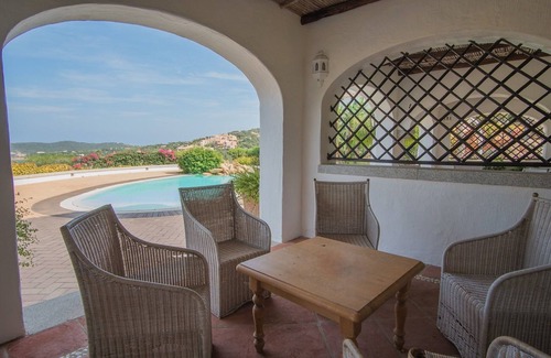 Liscia di Vacca Apartment | Beautiful Il Giardino degli Oleandri 1 Bedroom sleep 4, plus extra child