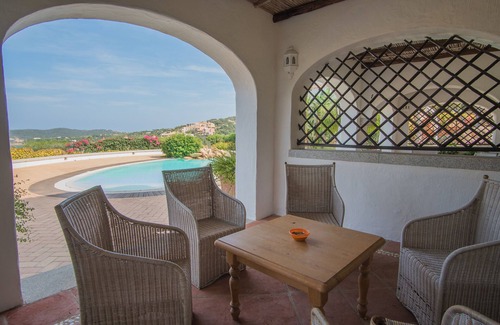 Liscia di Vacca Apartment | Beautiful Il Giardino degli Oleandri 1 Bedroom sleep 4, plus extra child