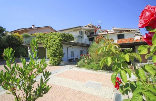Bobolino Villa | Beautiful villa with private pool, A/C, hot tub, WIFI, TV, terrace, pets allowed and panoramic .