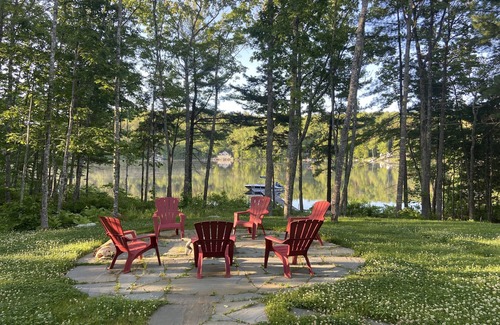 Franklin House | Beautiful Lake house