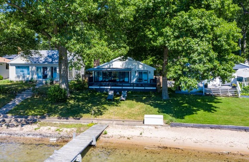 Richland House | Beautiful Lakefront Gull Lake Home w/Private Beach and Dock