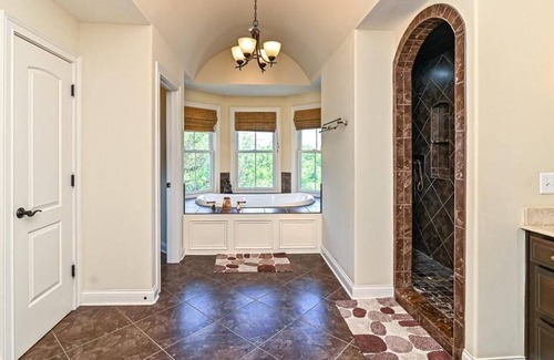 The Village of West Clay House | Beautiful large 5 bedroom house with basement