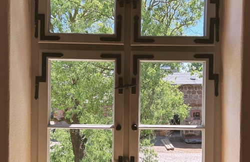 Uecker-Randow Apartment | Beautiful large apartment in Kaiserhof Schwennenz with large plot of land