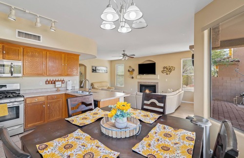 Tucson Estates House | Beautiful large Tucson Gem with your own POOL!