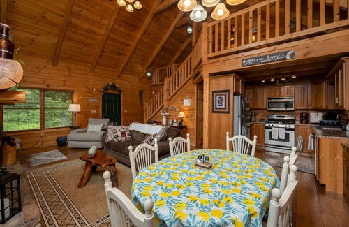 Turkey City Cabin | Beautiful Log Cabin on 17 Acres in NW Pennsylvania w/Hot Tub