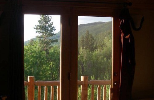 Bigfork House | Beautiful Log Home Overlooking Flathead Lake in Bigfork Montana!
