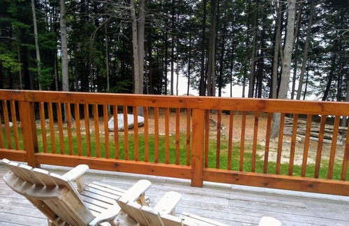 Ellsworth House | Beautiful Log Home - Thanksgiving Week Available - Near Acadia National Park