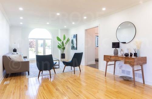 Innisfil House | Beautiful Luxurious home minutes to the Beach & Friday Harbour Resort