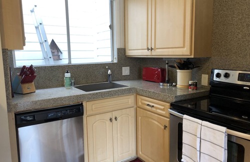 Marina District House | Beautiful Marina Home - 2Bed 2Bath - 1 block from Marina Blvd!