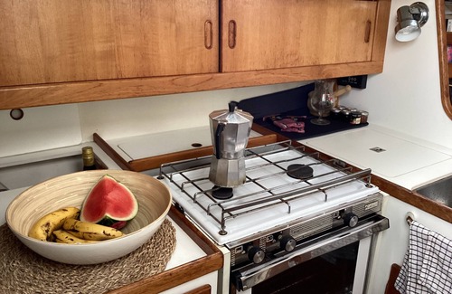 Lisbon Boat Rental | Beautiful maxi 34 sailboat