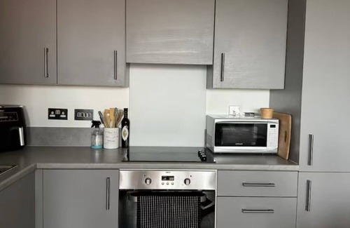 Higham Hill Apartment | Beautiful modern 1 bed flat