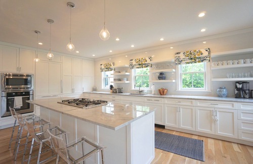 Nantucket House | Beautiful Nantucket Home Near Beach With Pool - Sleeps 14