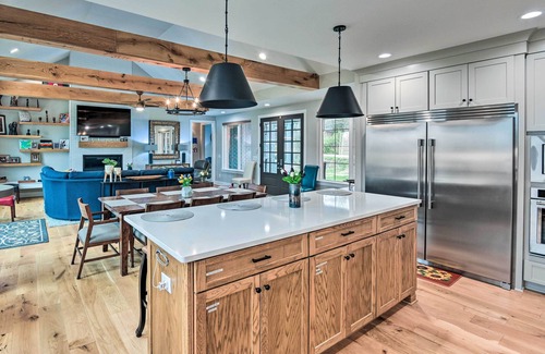 Nashville House | Beautiful Nashville Home Near Downtown w/Hot Tub!