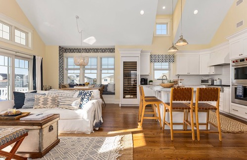 Avalon House | Beautiful new home, professionally decorated with pool close to town and beach