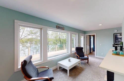 Grant House | Beautiful New Lake House: Perfect For Extended Family Vacation