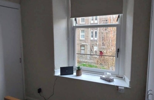 Dundee Apartment | Beautiful newly renovated flat in the outskirts of the city centre