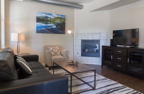 North Broadway - Holiday Apartment | Beautiful North Boulder one bedroom apartment
