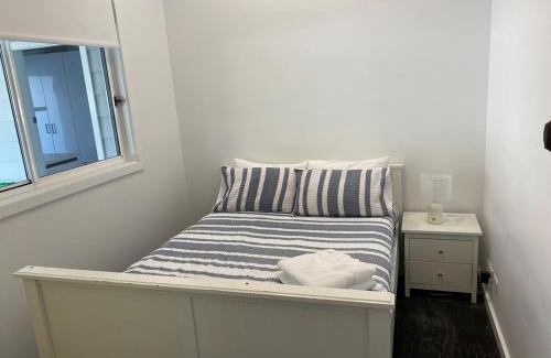Wagga Wagga House | Beautiful On Broad in Central