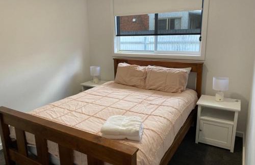 Wagga Wagga House | Beautiful On Broad in Central
