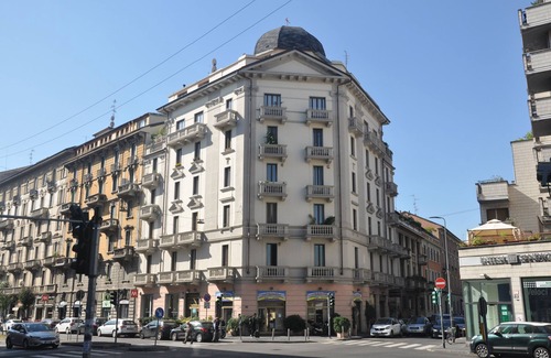 Cascina dei Pomi Apartment | BEAUTIFUL ONE-BEDROOM APARTMENT WITH TERRACE IN NOLO AREA AT SUBWAY EXIT
