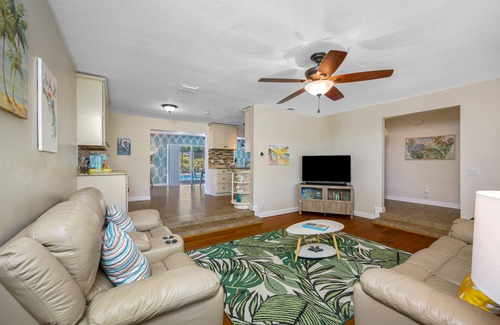 Harbor Hills House | Beautiful Pool Home, 6 Min. to Beaches, Sleeps 8, Great for Families!
