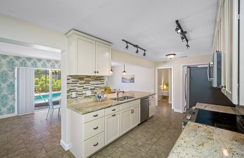 Harbor Hills House | Beautiful Pool Home, 6 Min. to Beaches, Sleeps 8, Great for Families!