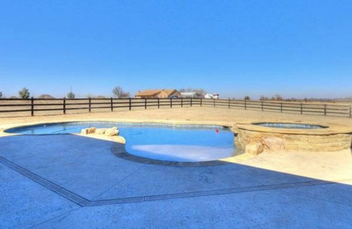 Wheatland House | Beautiful Private Home