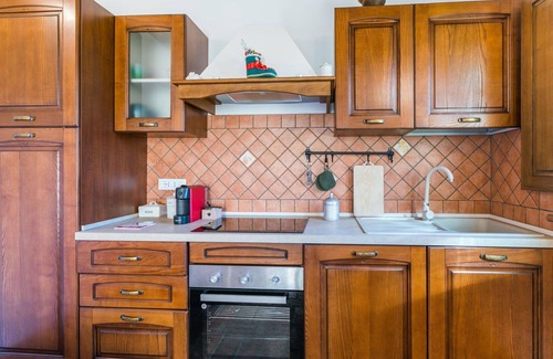 Montescudaio House | Beautiful private villa for 3 people with A/C, WIFI, patio and panoramic view