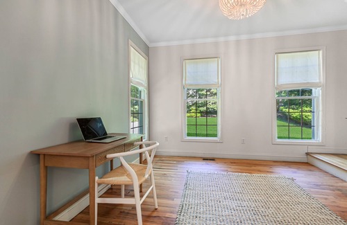 Tuckahoe House | Beautiful Private, Secluded Southampton All Season Retreat, Close To Beaches