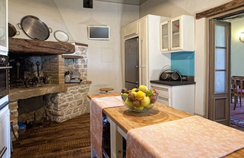 San Pietro a Cegliolo Villa | Beautiful private Tuscan villa with pool and views