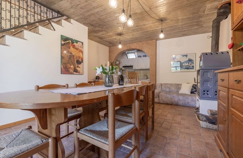 Bolognola House | Beautiful private villa for 8 people with WIFI, TV, balcony, pets allowed and panoramic view