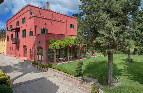 Castelfiorentino Villa | Beautiful private villa with WIFI, hot tub, sauna, private pool, TV, terrace and panoramic view