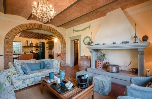 Orentano Villa | Beautiful private villa for 12 guests with A/C, private pool, WIFI, TV and panoramic view