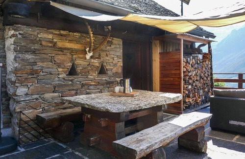 Malvaglia House | Beautiful private villa for 4 people with WIFI, patio and pets allowed