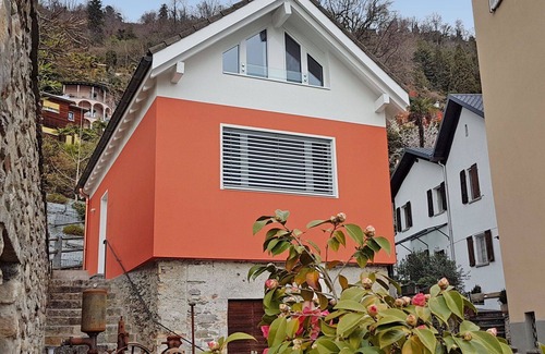 Minusio House | Beautiful private villa with WIFI, A/C, TV, patio, pets allowed, panoramic view and parking