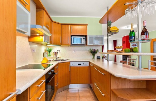 Dolni Chabry Villa | Beautiful private villa for 8 people with WIFI, private pool, TV, terrace and parking