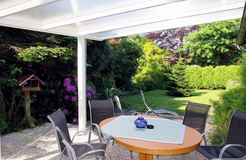 Osteel House | Beautiful private villa for 9 guests with WIFI, TV, terrace, pets allowed and parking