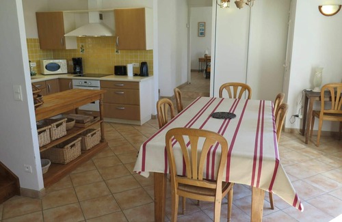 Andressac House | Beautiful private villa with WIFI, private pool, TV, patio, pets allowed, panoramic view and par.