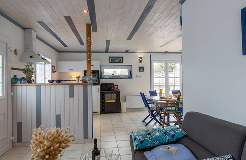 Saint-Mathieu House | Beautiful private villa for 8 guests with WIFI, TV, terrace and pets allowed