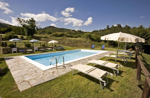Pieve di Chio Villa | Beautiful private villa for 10 people with private pool, WIFI and TV, close to Cortona