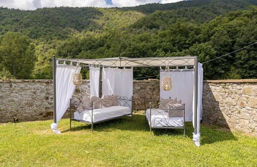 Pieve di Chio Villa | Beautiful private villa for 10 people with private pool, WIFI and TV, close to Cortona