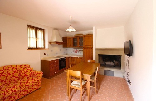 Pieve al Bagnoro Villa | Beautiful private villa for 20 people with private pool, WIFI, TV, terrace and pets allowed