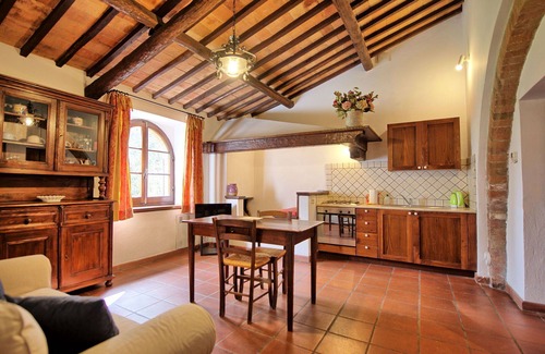 Cetona Villa | Beautiful private villa for 20 people with private pool, A/C, WIFI, TV, patio and panoramic view