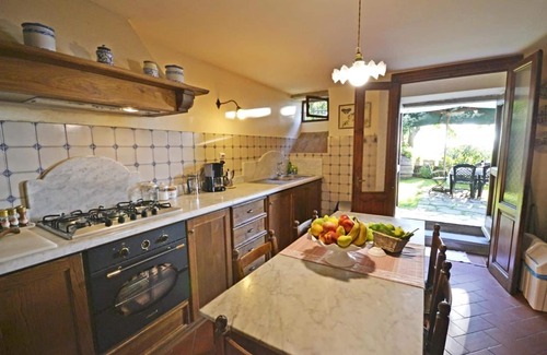 Cortona Villa | Beautiful private villa for 12 guests with private pool, WIFI, TV, patio, panoramic view and par.