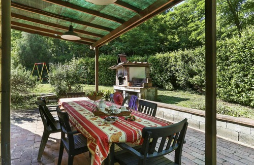Santa Maria del Giudice Villa | Beautiful private villa for 8 people with WIFI, TV, patio, pets allowed and parking
